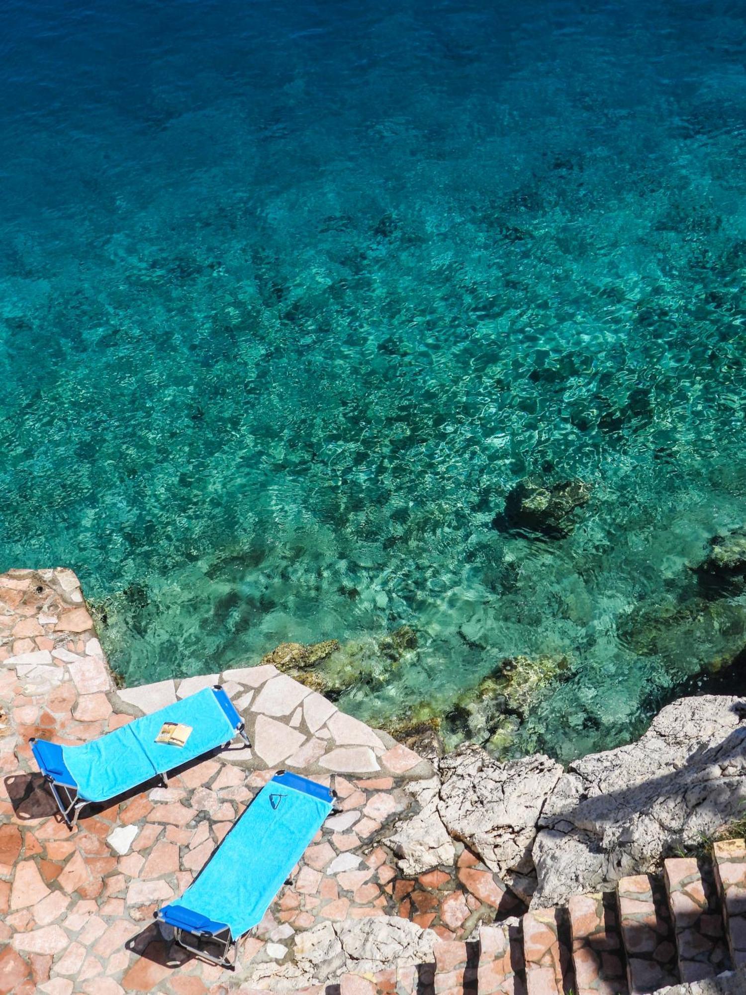 Porphyra Studio Chalki Town Rum bild